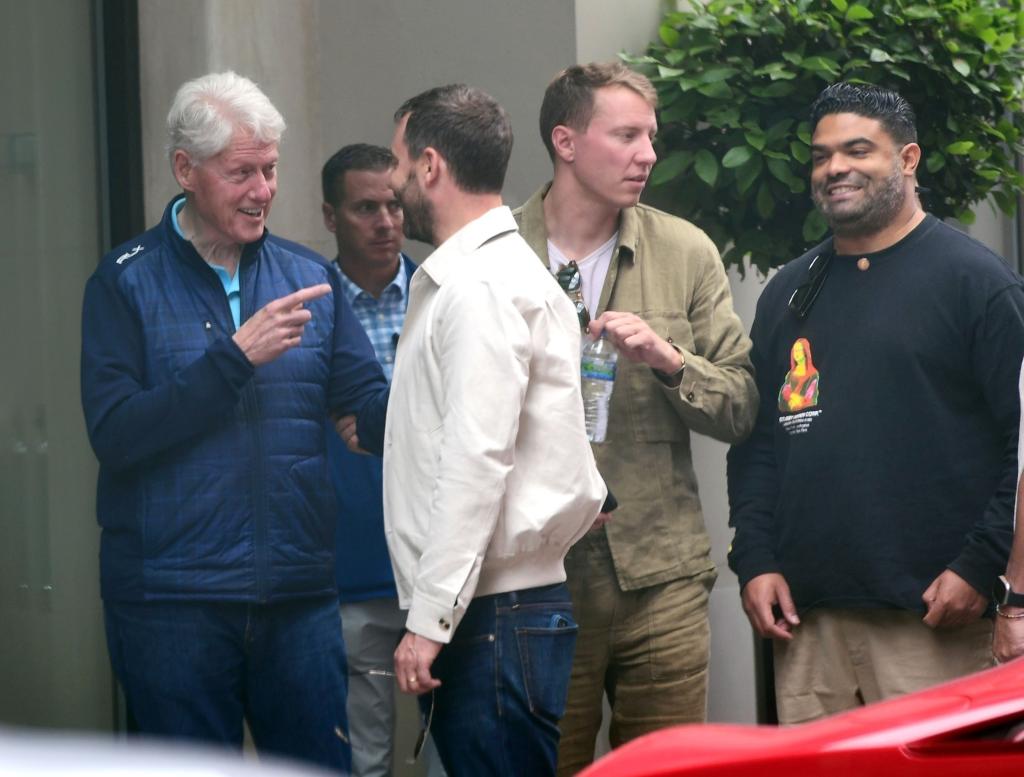 Michael Kives seen with Bill Clinton amid FTX's $700M suit