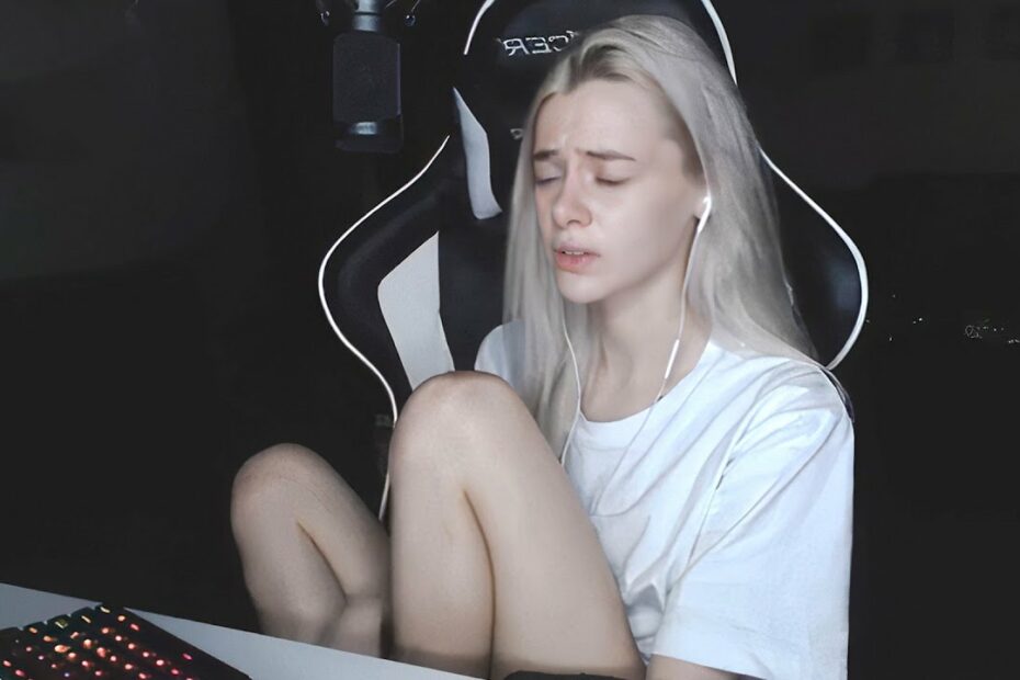 She Thought Her Stream Was Off...