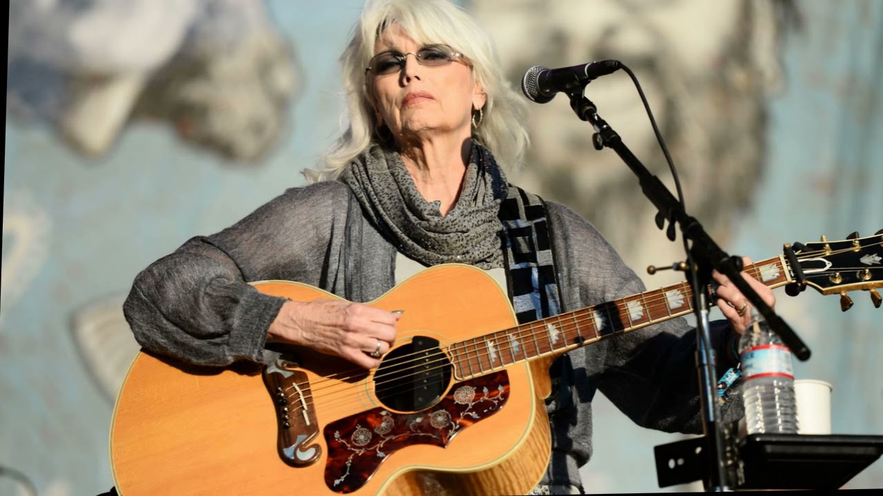 Emmylou Harris ★ Lifestyle ★ Age ★ Family ★ Biography And More 2021